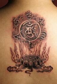 3d sanskrit tetovanie zadnej osobnosti