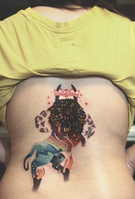 padrão de tatuagem de leão estrelado de volta
