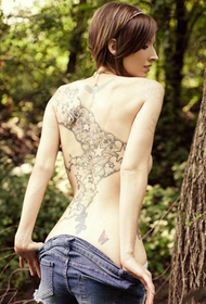 Europos seksuali grožio grožio nugaros mados tatuiruotė