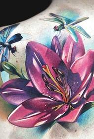 meisies skouers pragtige gekleurde blomme met tatoeëermerk ontwerpe