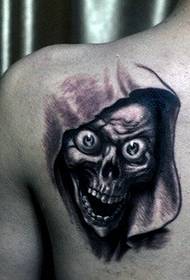 back realistic 3D skull Tattoo