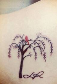 Спина красивая тотемная татуировка дерево дерево птица