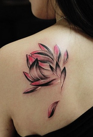 moteriškos nugaros lotoso tatuiruotė