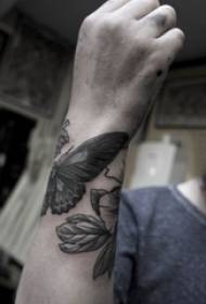 Tattoo në kyçin e duarve është e thjeshtë, por jashtëzakonisht roman në modelin e tatuazhit të kyçit të krahut