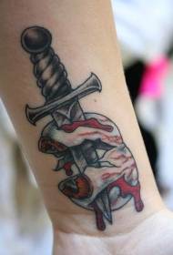 garaacista qaabka tattooga Dagger