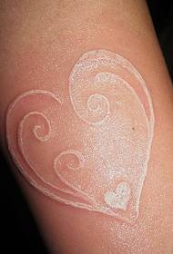zápästie krásne neviditeľné srdce tetovanie vzor
