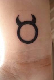 Bull symbol enkelt armbands tatuering mönster
