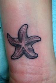 patrón de tatuaje de estrella de mar realista en blanco y negro