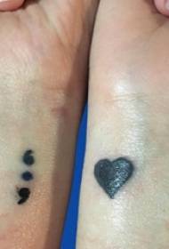 dievča tetovanie zápästie dievča zápästie symbol a srdce tetovanie obrázok