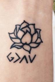 μικρό φρέσκο φυτό τατουάζ καρπού κορίτσι σε μαύρο εικόνα τατουάζ λωτού