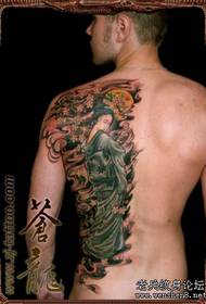 patrón de tatuaje en la espalda: patrón clásico de tatuaje de belleza kimono japonés en la espalda