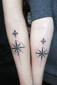 muaj tswv yim compass dab teg ob peb daim duab tattoo
