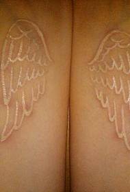 Tato wing tato putih ing bangkekan