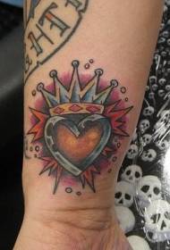 wrist heart-shaped crown painted tattoo pattern