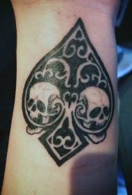 pikk logó zománc dekoratív fekete-fehér csukló tetoválás mintával