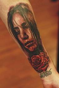 lengan wanita avatar dan rose tattoo
