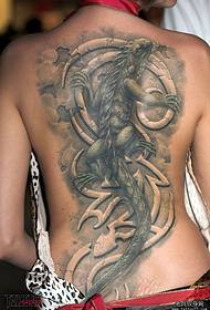 a three-dimensional lizard tattoo on the back of the girl 95235-Shanghai Tattoo Show Bar Needle Tattoo Works: Back Flower Tattoo