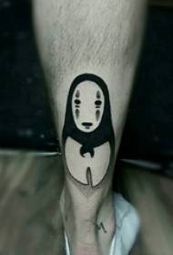 Vitello dello studente maschio del fumetto del tatuaggio sull'immagine nera del tatuaggio dell'uomo senza volto