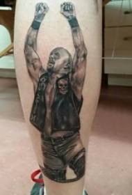 lik tetovaža muški krak na crno sivoj slici tetovaža karaktera
