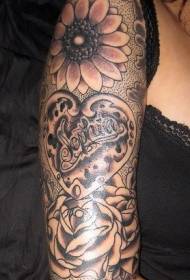 рука чорны і белы малюнак татуіроўкі сланечніка і ружы