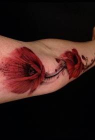 手臂彩色好看的美丽花朵纹身图案
