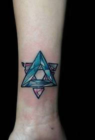 الگوی تاتو مثلث ستارگان رنگی مچ دست