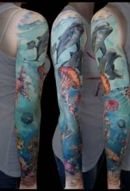 tatuaxe submarino de cor brazo de flores