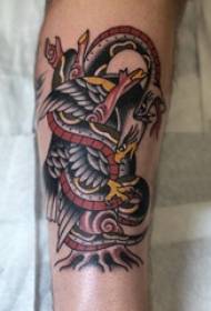 پسران الگوی Tattoo با الگوی تاتو عقاب