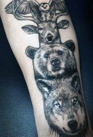 brazo negro varios diseños de tatuajes de animales realistas