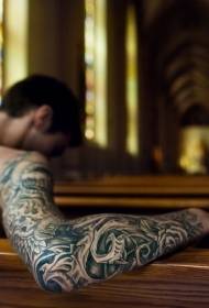 Arm Melns un balts briesmonis skeleta tetovējums modelis