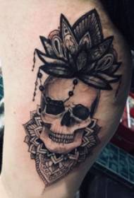 欧美小腿纹身 男生小腿上梵花和骷髅纹身图片