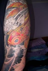 Arm Gold Koi og Black Wave Tattoo Pattern