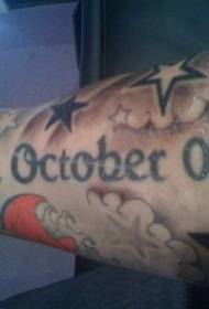 Día conmemorativo grande del color del brazo con tatuaje de pentagrama
