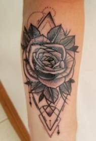 European and American rose tattoo girl arm on black flower tattoo picture