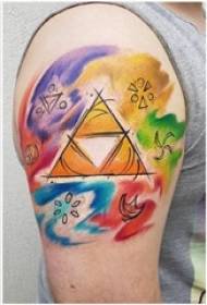Skolēna roka uz krāsotas gradienta ģeometriskas abstraktas līnijas trīsstūra tetovējuma attēla