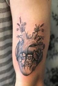 Рука школяра на малюнку татуювання татуювання прості чорні точки шип прості лінії рослини квітка і серце