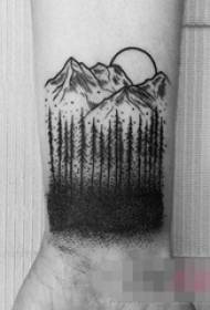 Strákar vopn á svörtum skissu Sting Ábendingar Forest Landscape Tattoo Picture