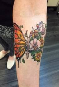 Farfalla della ragazza del tatuaggio della farfalla 3d sull'immagine colorata del tatuaggio della farfalla