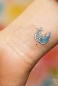 Girl painted on the arm creative fresh miniature wave tattoo picture