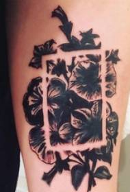 Šola orožje na črnih pikah Geometrične preproste črte rastlinskih rožic Tattoo slika