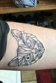 Ruka školarca na crnim točkama Geometrijske jednostavne linije male tetovaže životinja