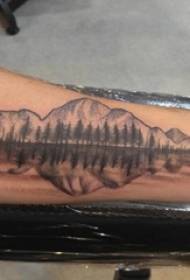 Braccio paesaggio tatuaggio maschio studente braccio paesaggio tatuaggio bella immagine