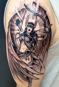Момчета оръжия върху черно сиво Съвети за скициране на ужилване Творческа портретна крила татуировка снимка