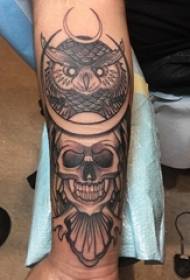 Boys Arms on Black Gray Sketch Sting Tips Domineering Owl Tattoo Picture