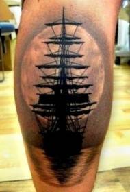 Узорак тетоваже чамца испод ногу црно-сиви залазак сунца