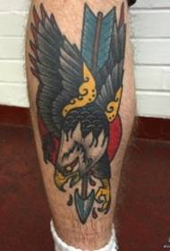 Calf Europe and the United States old school eagle tattoo pattern