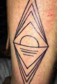 Геометричний елемент татуювання чоловічий хвостовик на прості геометричні татуювання зображення
