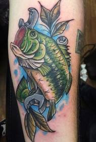 Ногі рэалістычнага малюнка татуіроўкі рыб і гаечных ключоў