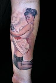 gambar lengan tato gadis seksi yang sangat realistis