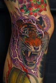 Leg color roaring tiger with lightning tattoo pattern